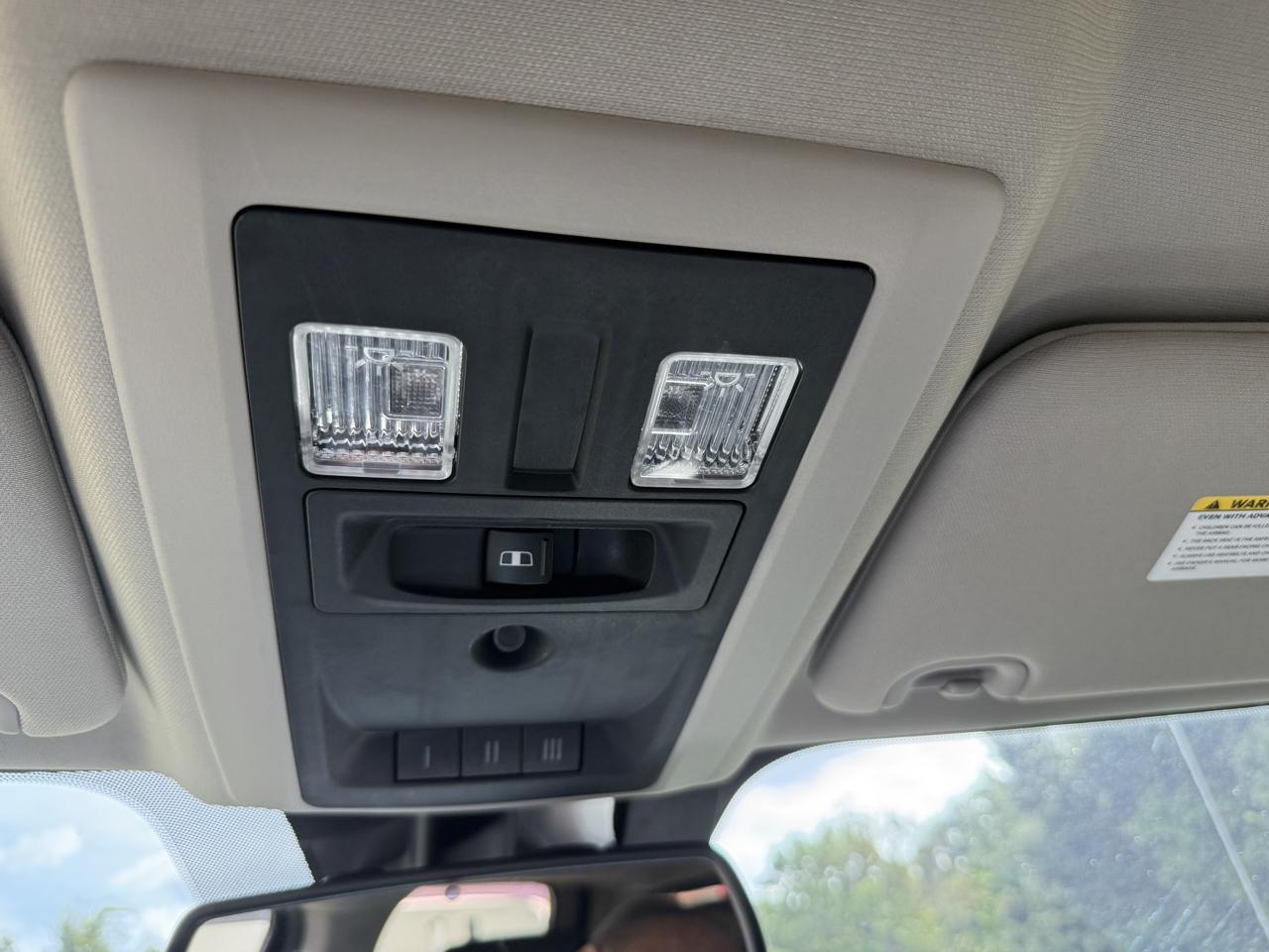RAM 1500 Laramie Crew Cab SWB 2WD 2015