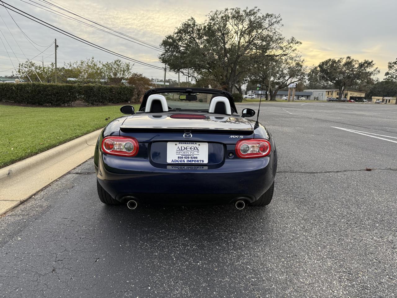 Mazda MX-5 Miata Grand Touring 2010