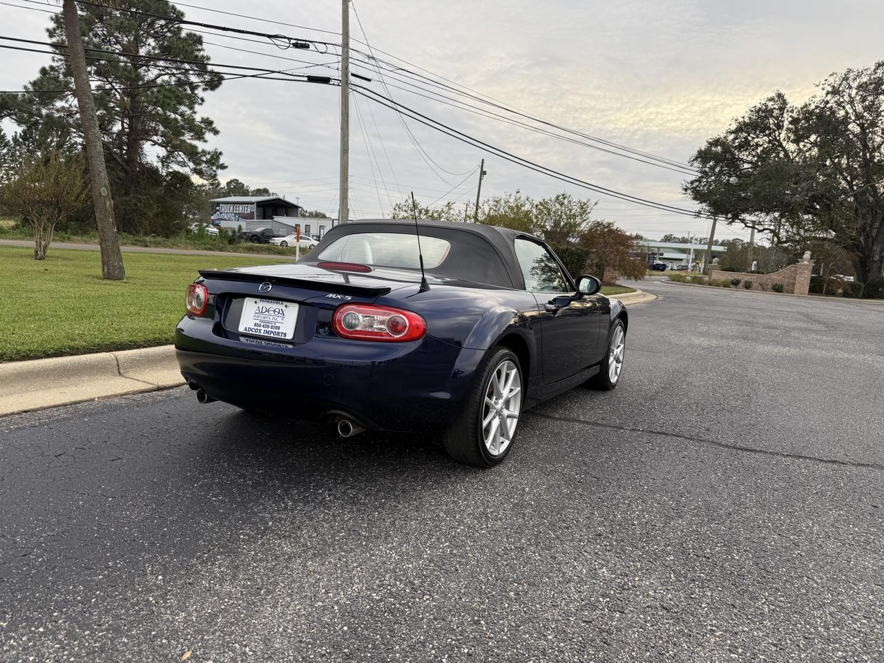 Mazda MX-5 Miata Grand Touring 2010