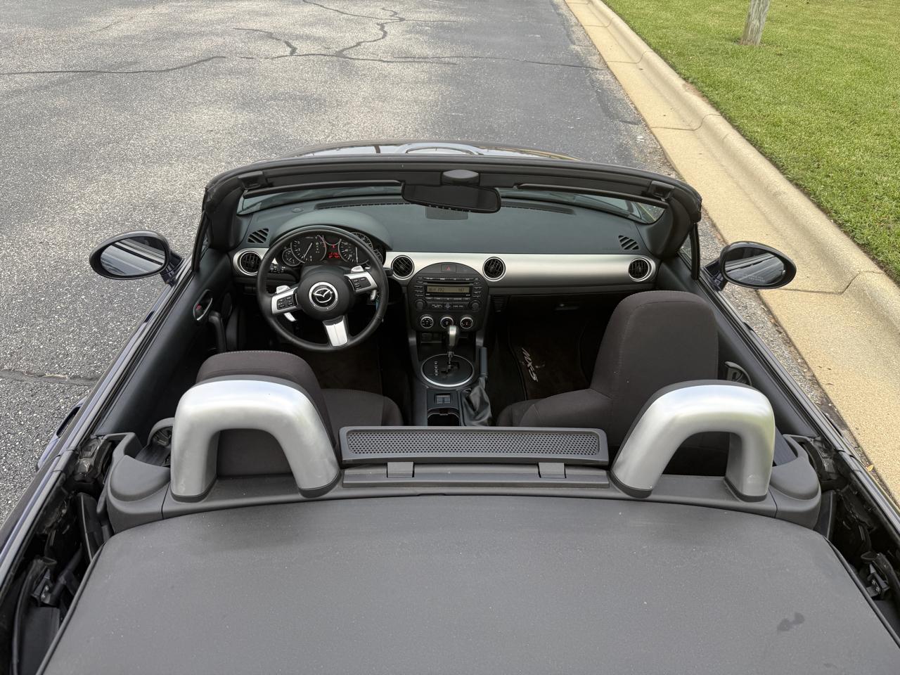 Mazda MX-5 Miata Grand Touring 2010