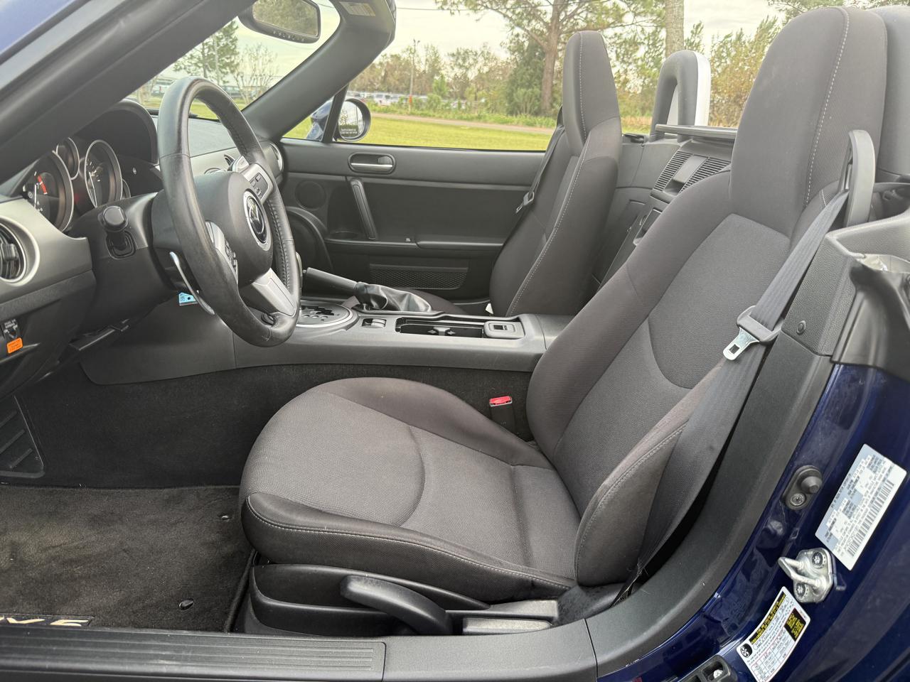 Mazda MX-5 Miata Grand Touring 2010