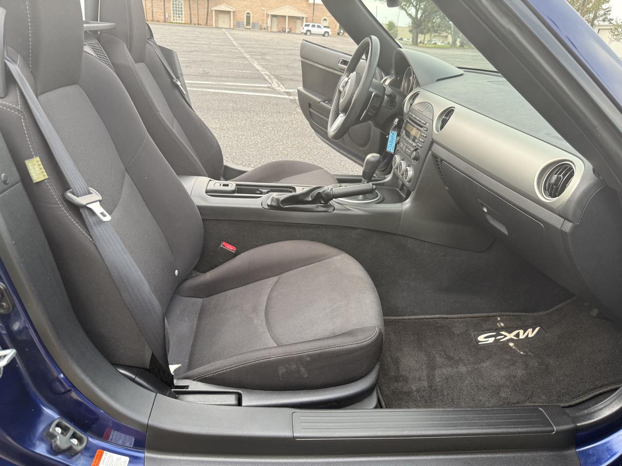Mazda MX-5 Miata Grand Touring 2010