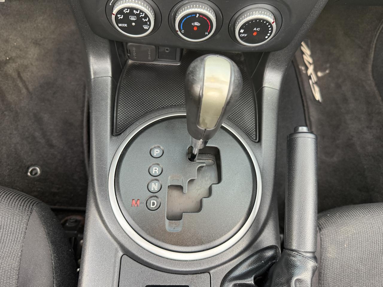 Mazda MX-5 Miata Grand Touring 2010