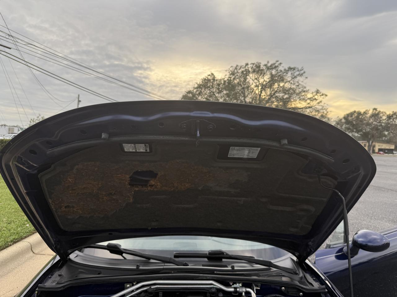 Mazda MX-5 Miata Grand Touring 2010