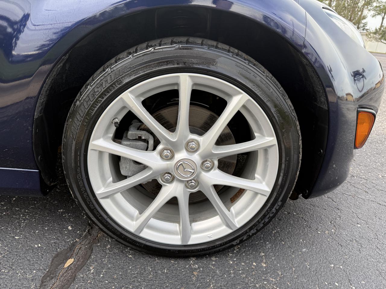 Mazda MX-5 Miata Grand Touring 2010