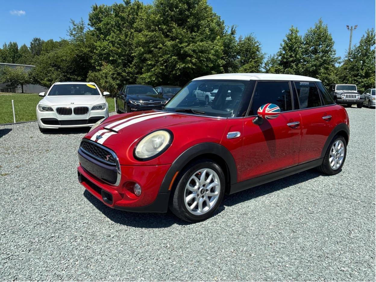 Red 2015 MINI Cooper Hatchback Front-Wheel Drive Automatic
