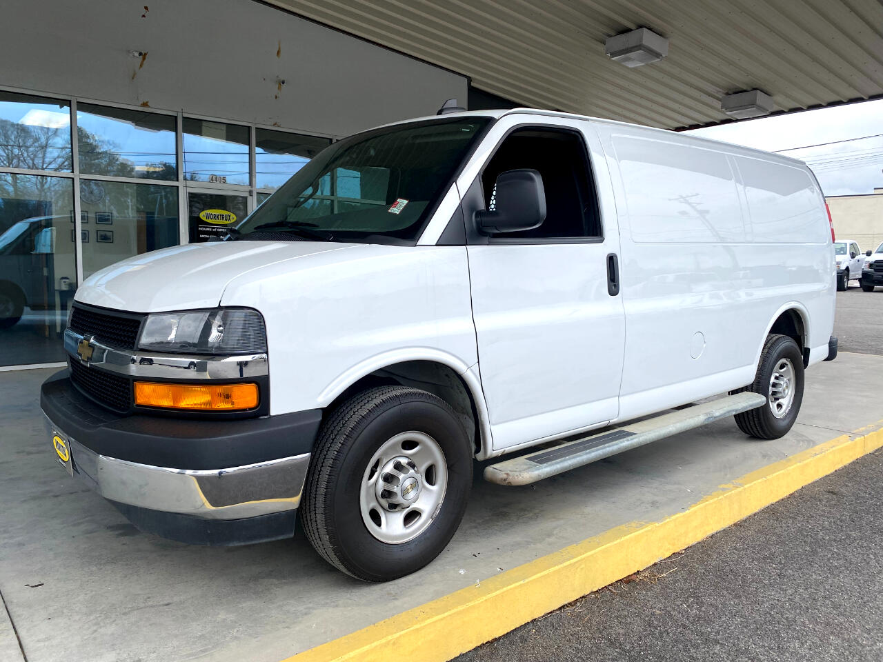 2020 Chevrolet Express Cargo Van RWD 2500 135"