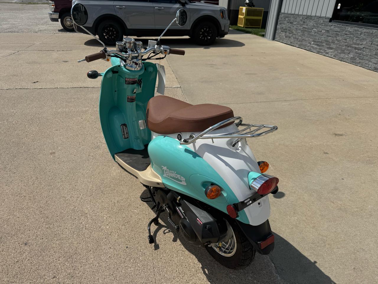 Wolf Brand Scooters Islander  2025