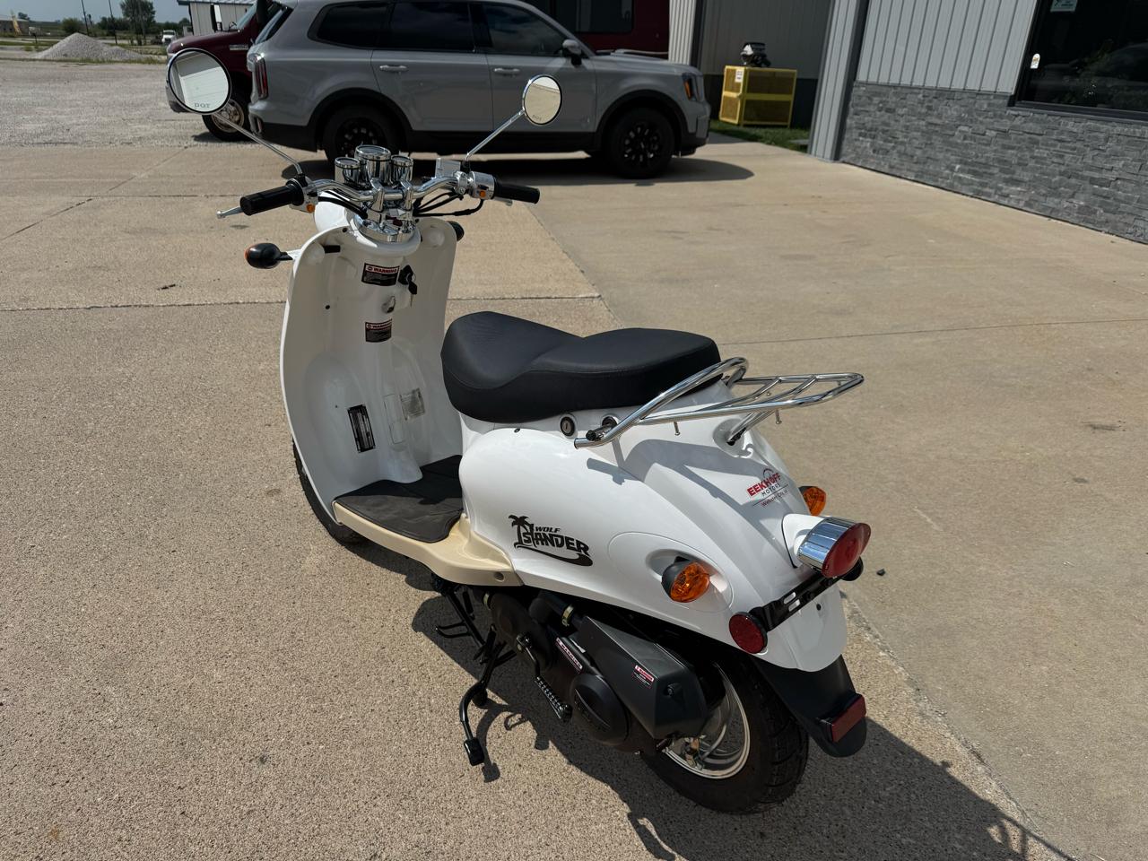 Wolf Brand Scooters Islander  2025