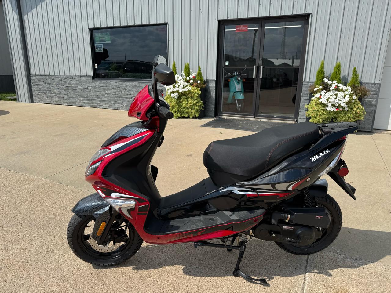 Wolf Brand Scooters Blaze  2025