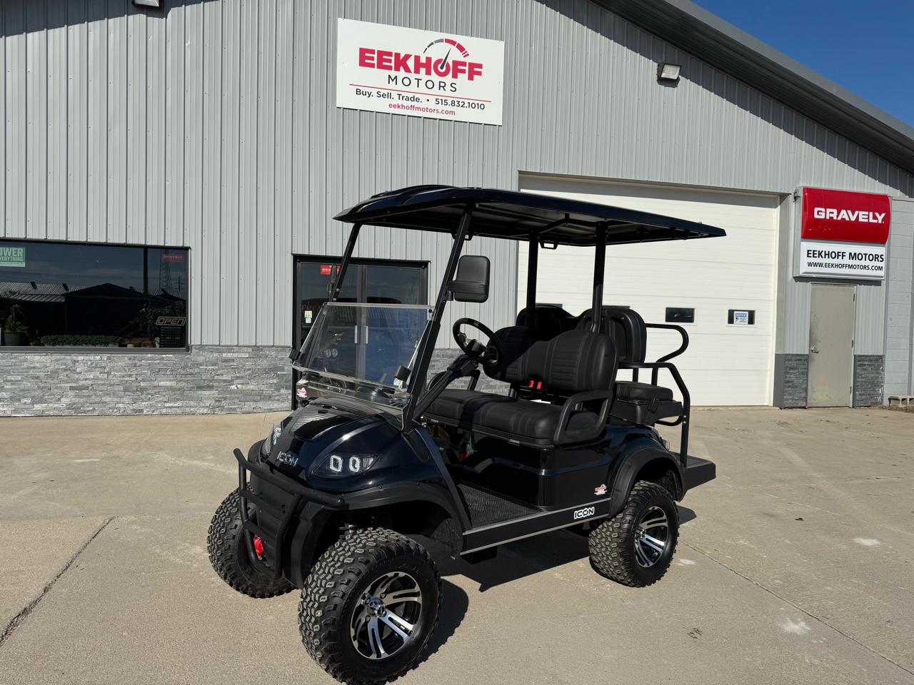 2025 Icon G40L Four Seater GAS Golf Cart