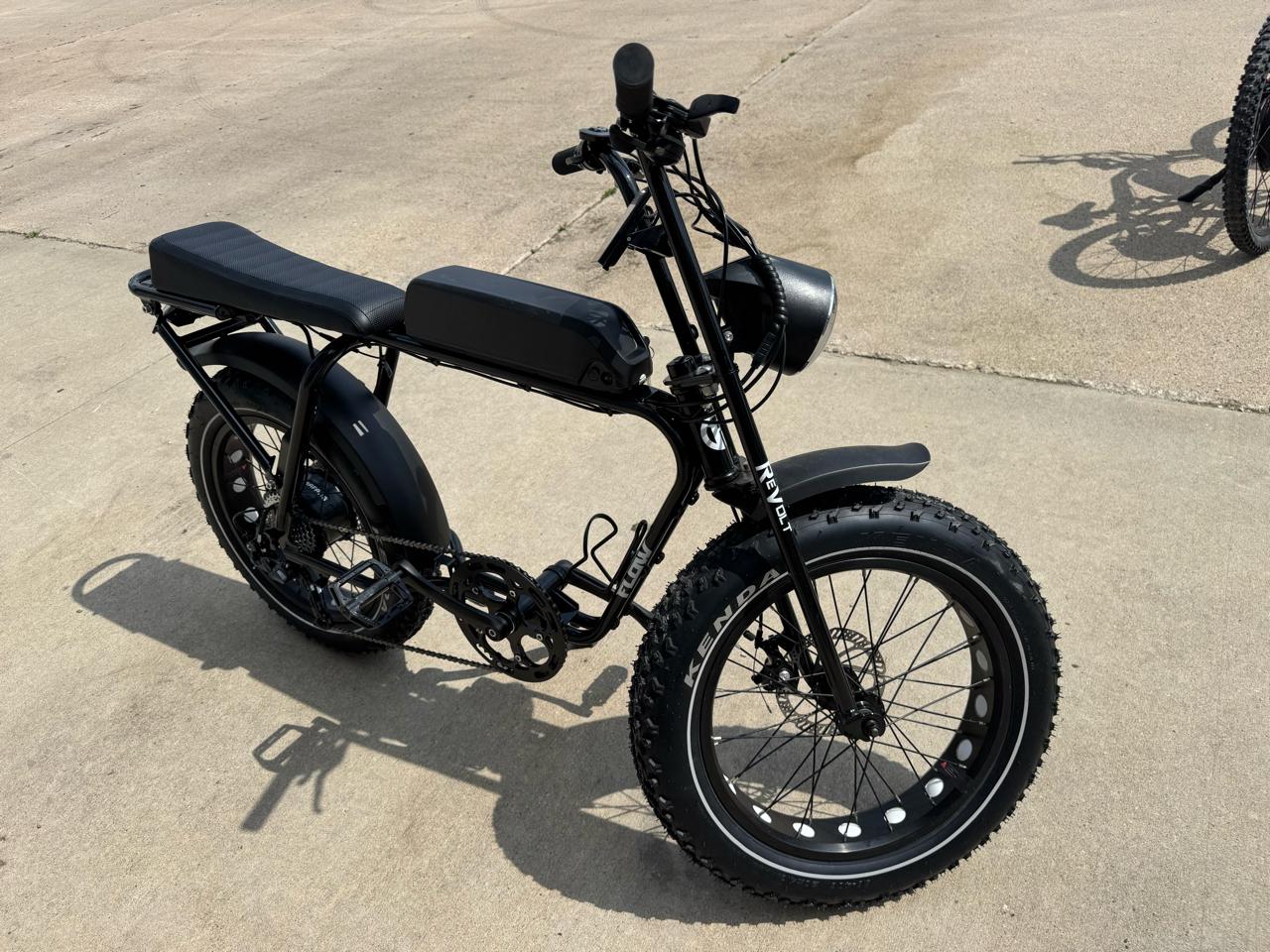 Wolf Brand Scooters ReVolt  2025