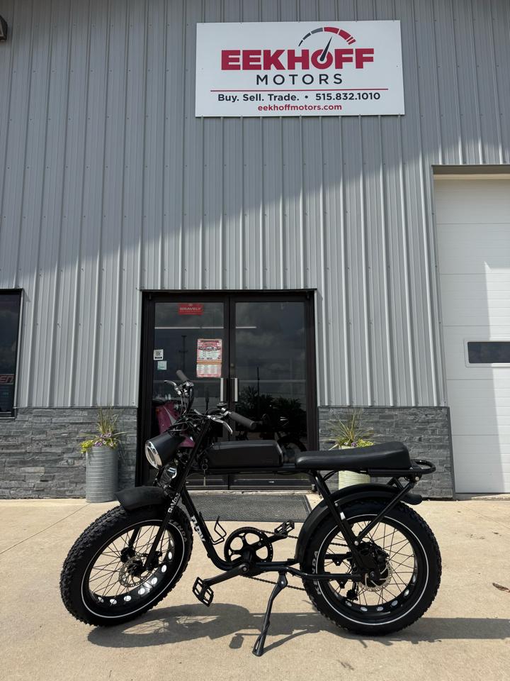 Wolf Brand Scooters ReVolt  2025