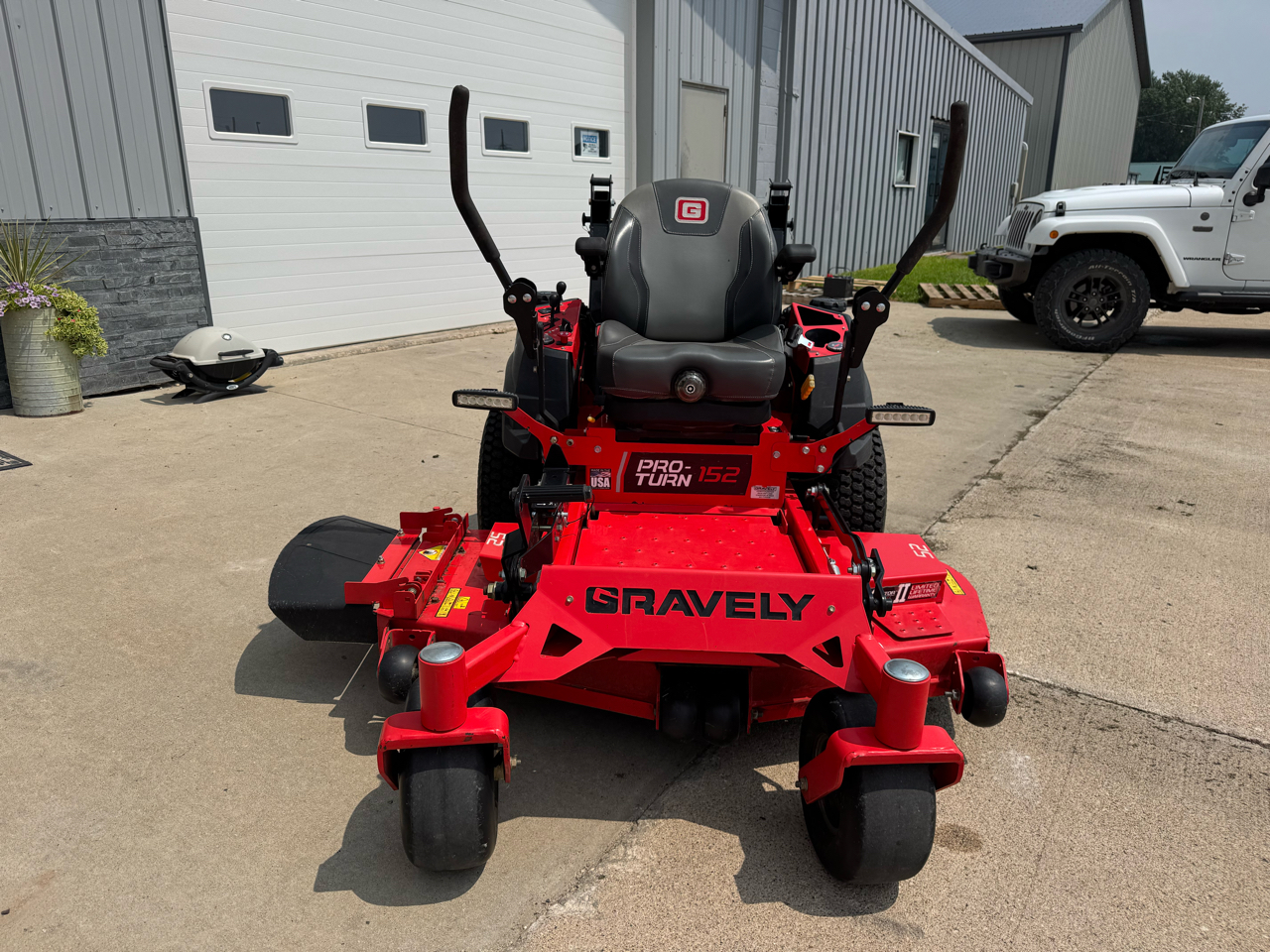 Gravely Pro-Turn  2018 Gravely Pro-Turn  2018