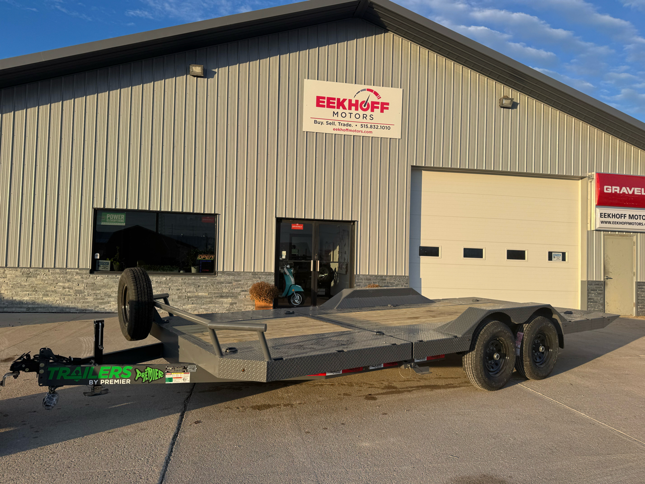 2025 Premier Trailer 20' Drive Over Bumper Pull with 7,000 # Axles