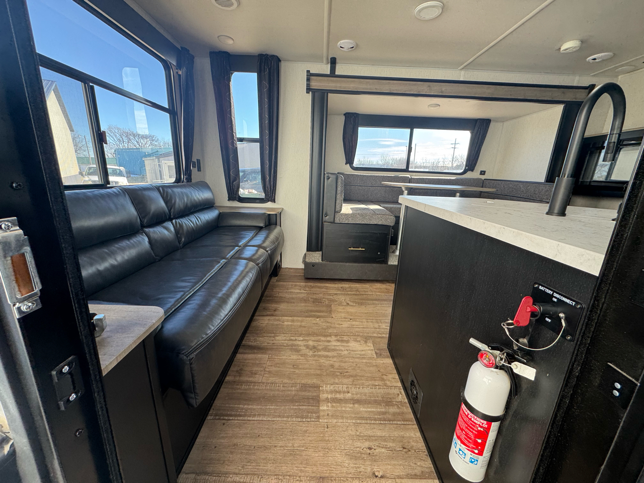 Forest River Grey Wolf  2023