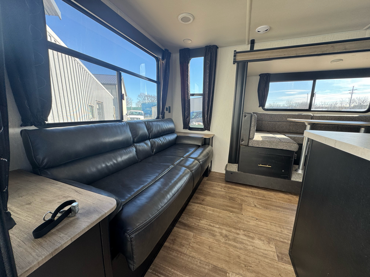 Forest River Grey Wolf  2023