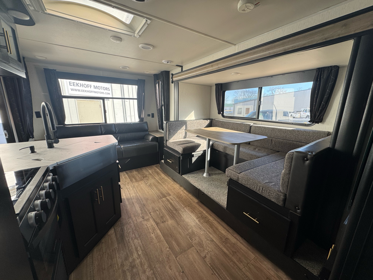 Forest River Grey Wolf  2023