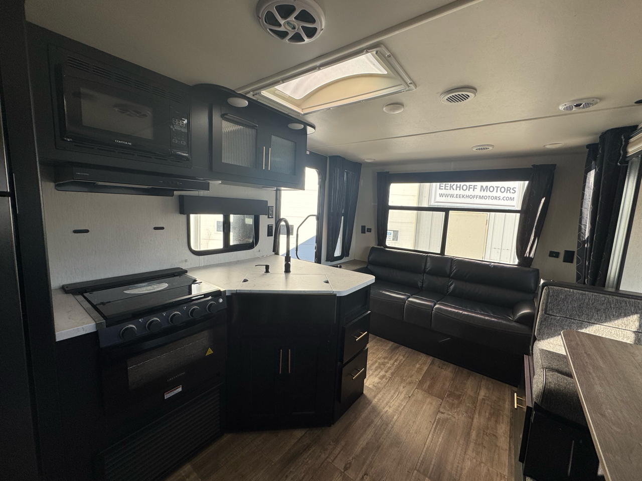 Forest River Grey Wolf  2023