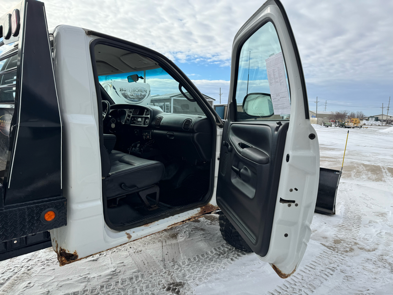 Dodge Ram 2500 2dr Reg Cab 135" WB HD 4WD 1998