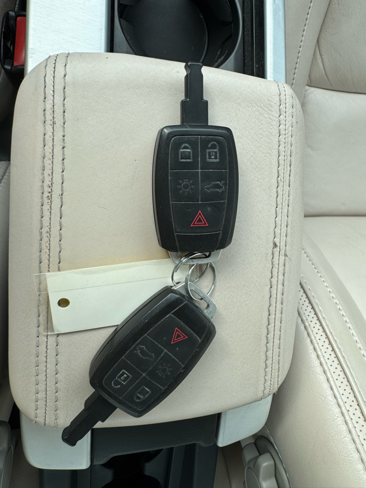 Volvo C70 2dr Conv T5 2013