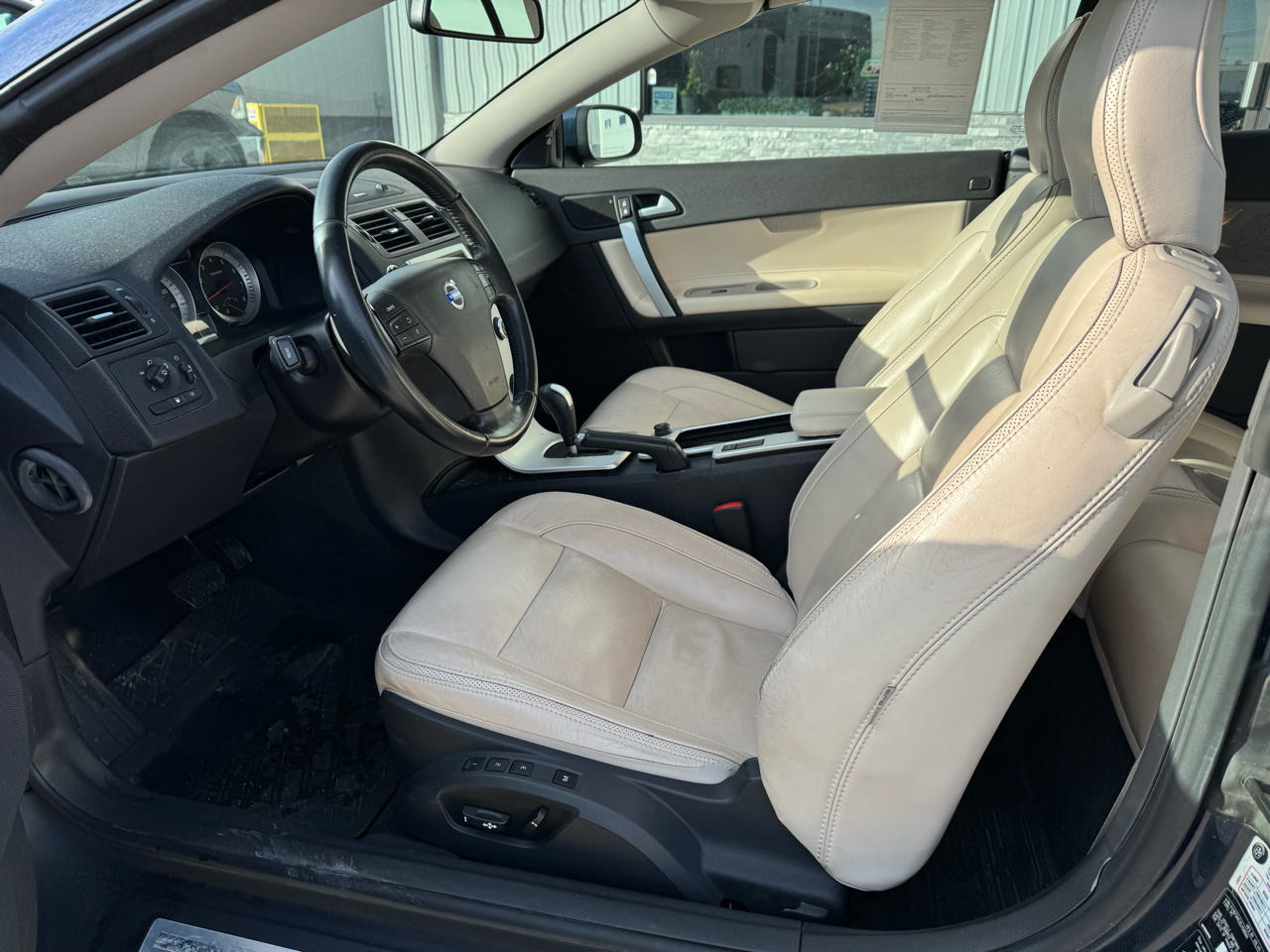 Volvo C70 2dr Conv T5 2013