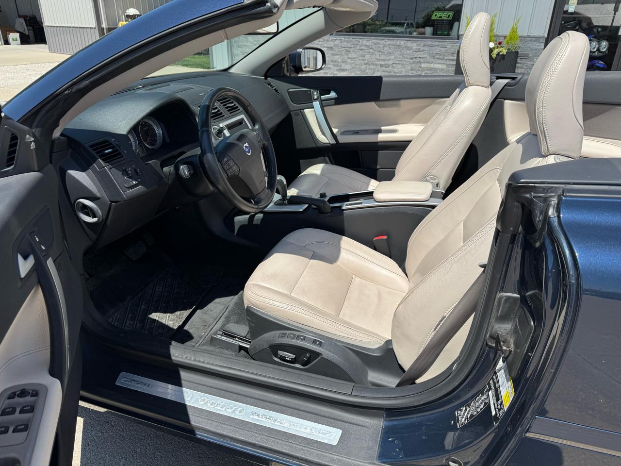 Volvo C70 2dr Conv T5 2013