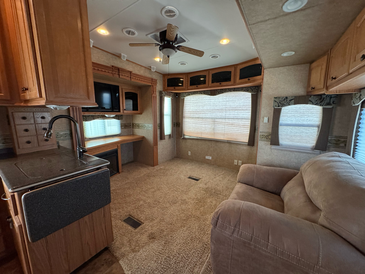 Heartland Big Horn  2011