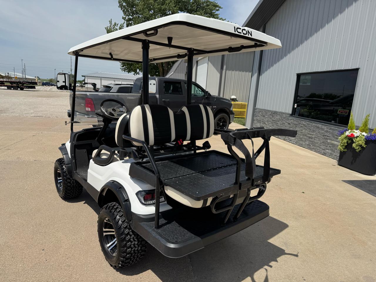 Icon i40L  2023