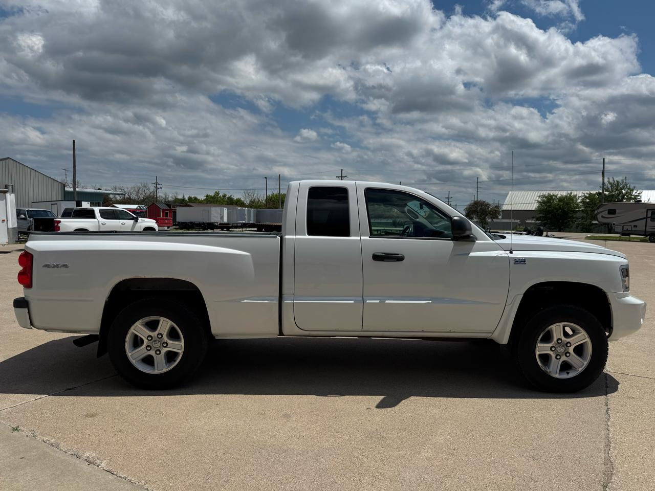 RAM Dakota 4WD Ext Cab Bighorn/Lonestar 2011