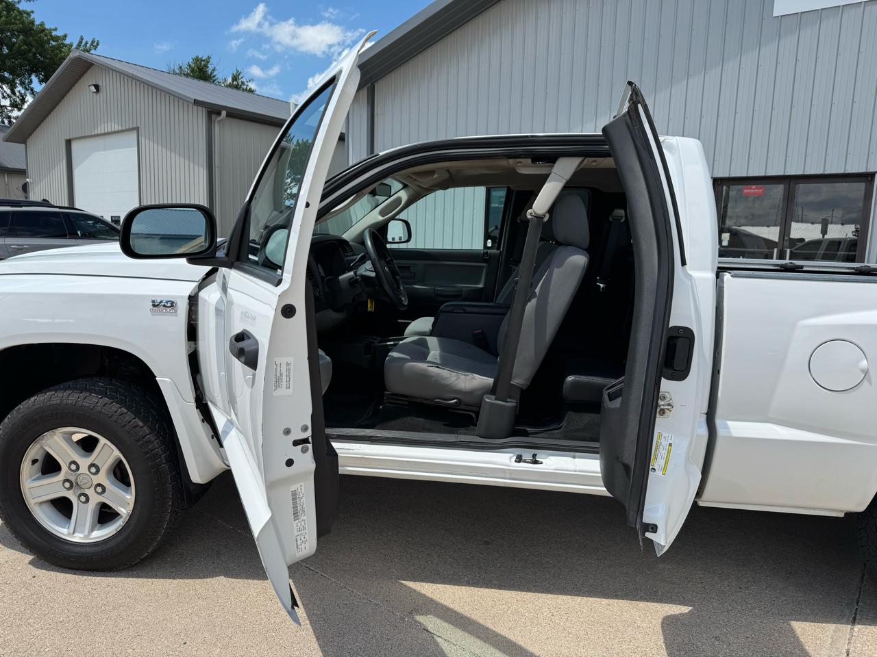 RAM Dakota 4WD Ext Cab Bighorn/Lonestar 2011