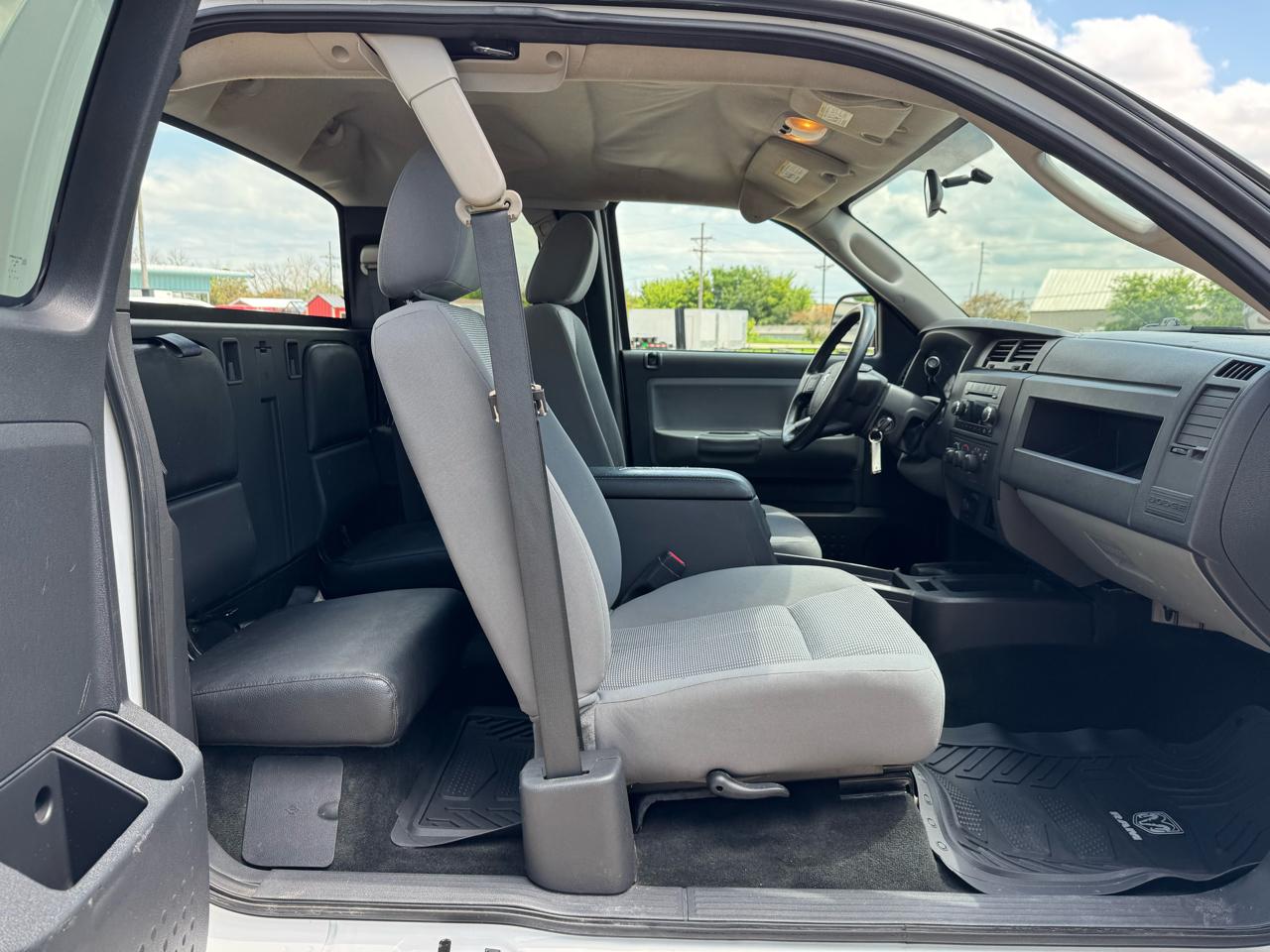 RAM Dakota 4WD Ext Cab Bighorn/Lonestar 2011