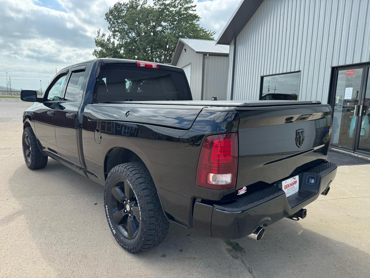 RAM 1500 4WD Quad Cab 140.5" Express 2014