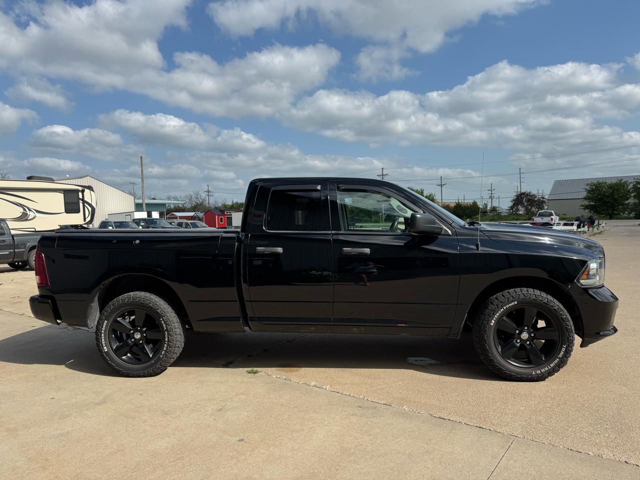 RAM 1500 4WD Quad Cab 140.5" Express 2014