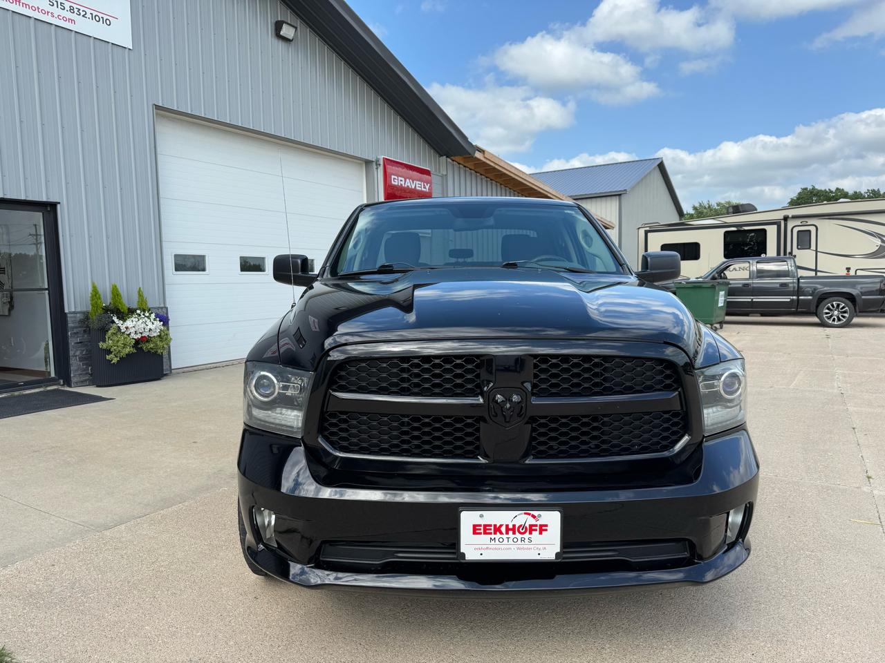 RAM 1500 4WD Quad Cab 140.5" Express 2014
