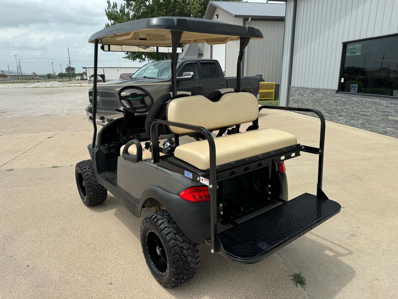 Club Car Precedent  2005