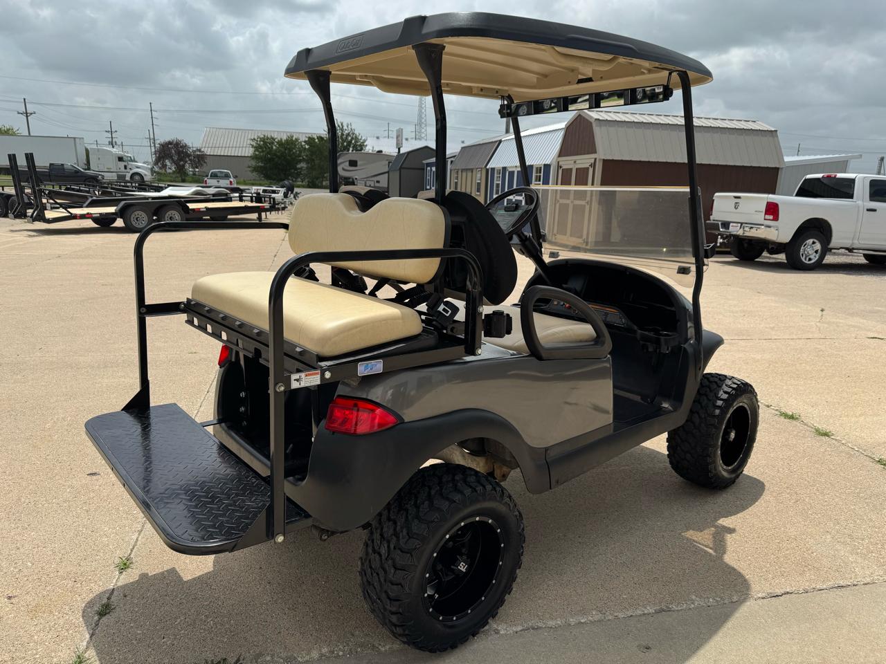 Club Car Precedent  2005