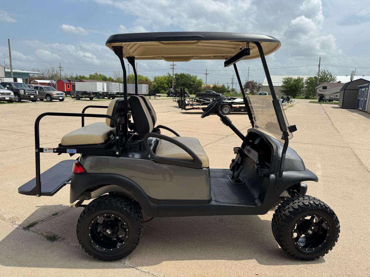Club Car Precedent  2005