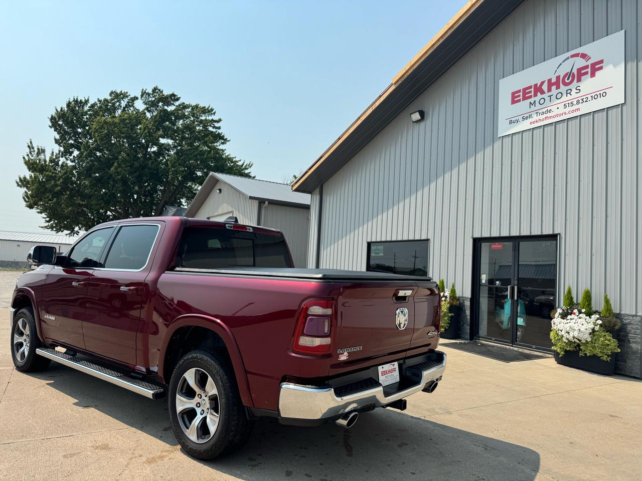 RAM 1500 Laramie 4x4 Crew Cab 5'7" Box 2020
