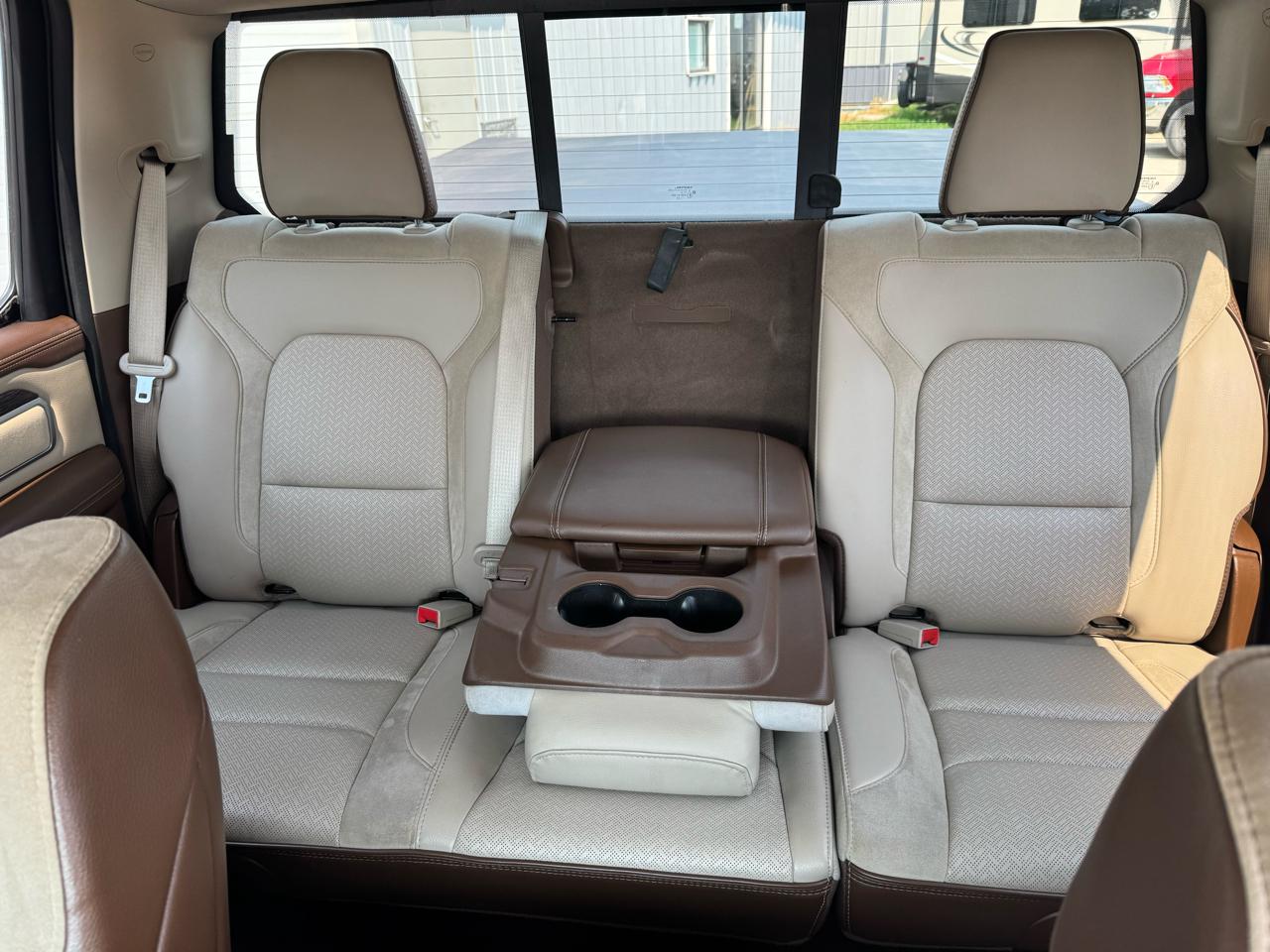 RAM 1500 Laramie 4x4 Crew Cab 5'7" Box 2020