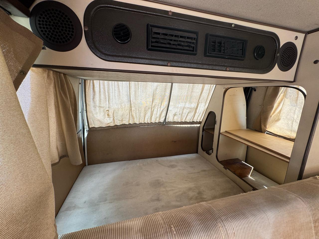 Volkswagen Westfalia Camper  1986