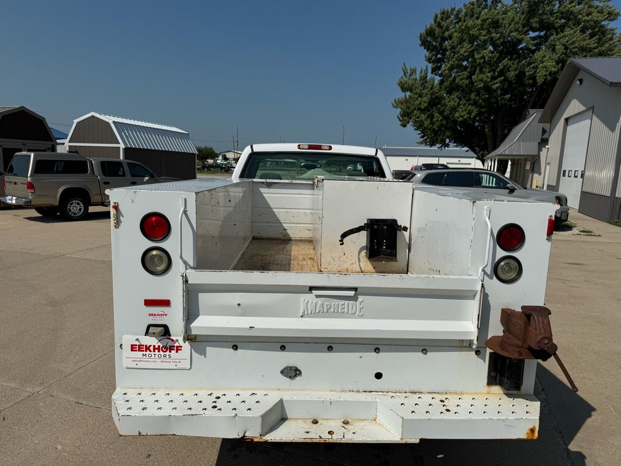 Chevrolet Silverado 2500HD Reg Cab 133" WB LS 2004