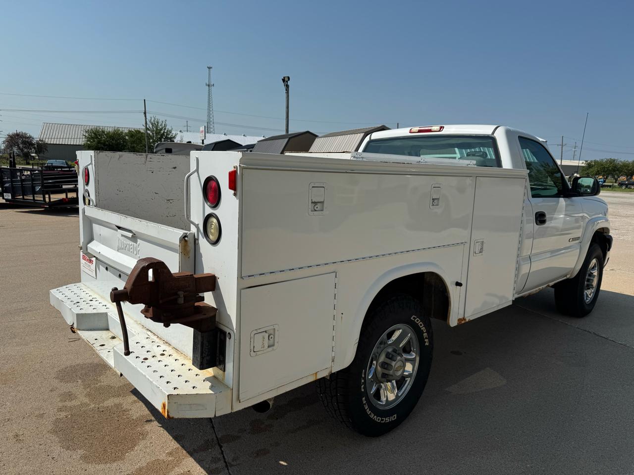 Chevrolet Silverado 2500HD Reg Cab 133" WB LS 2004