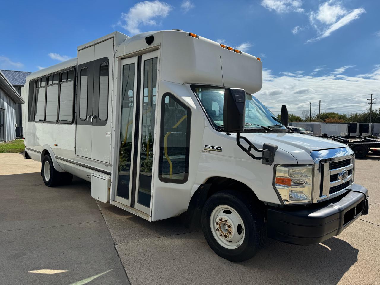 Ford E450  2010