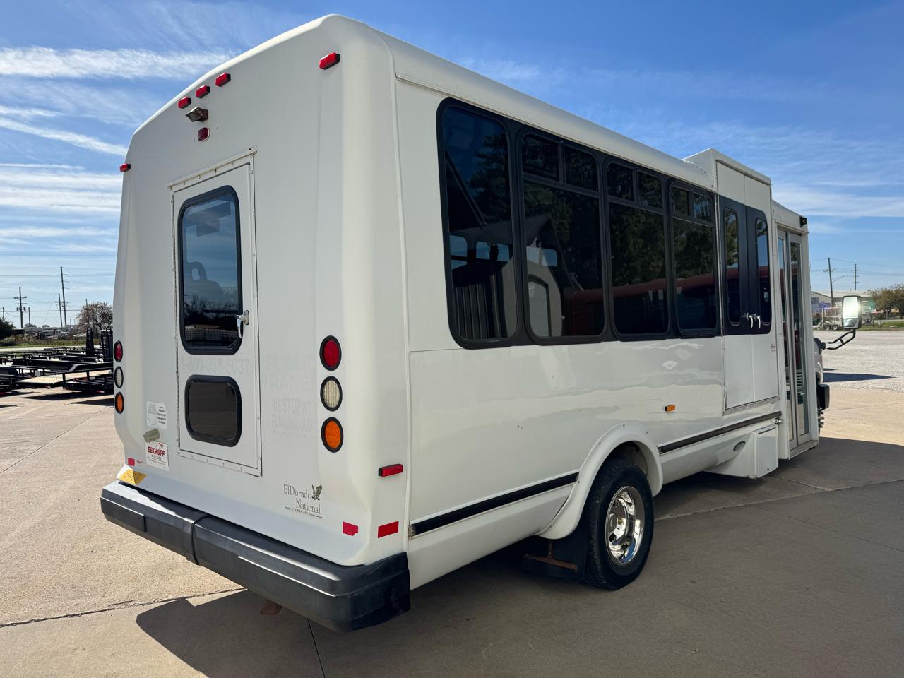 2010 Ford Econoline - Photo 6