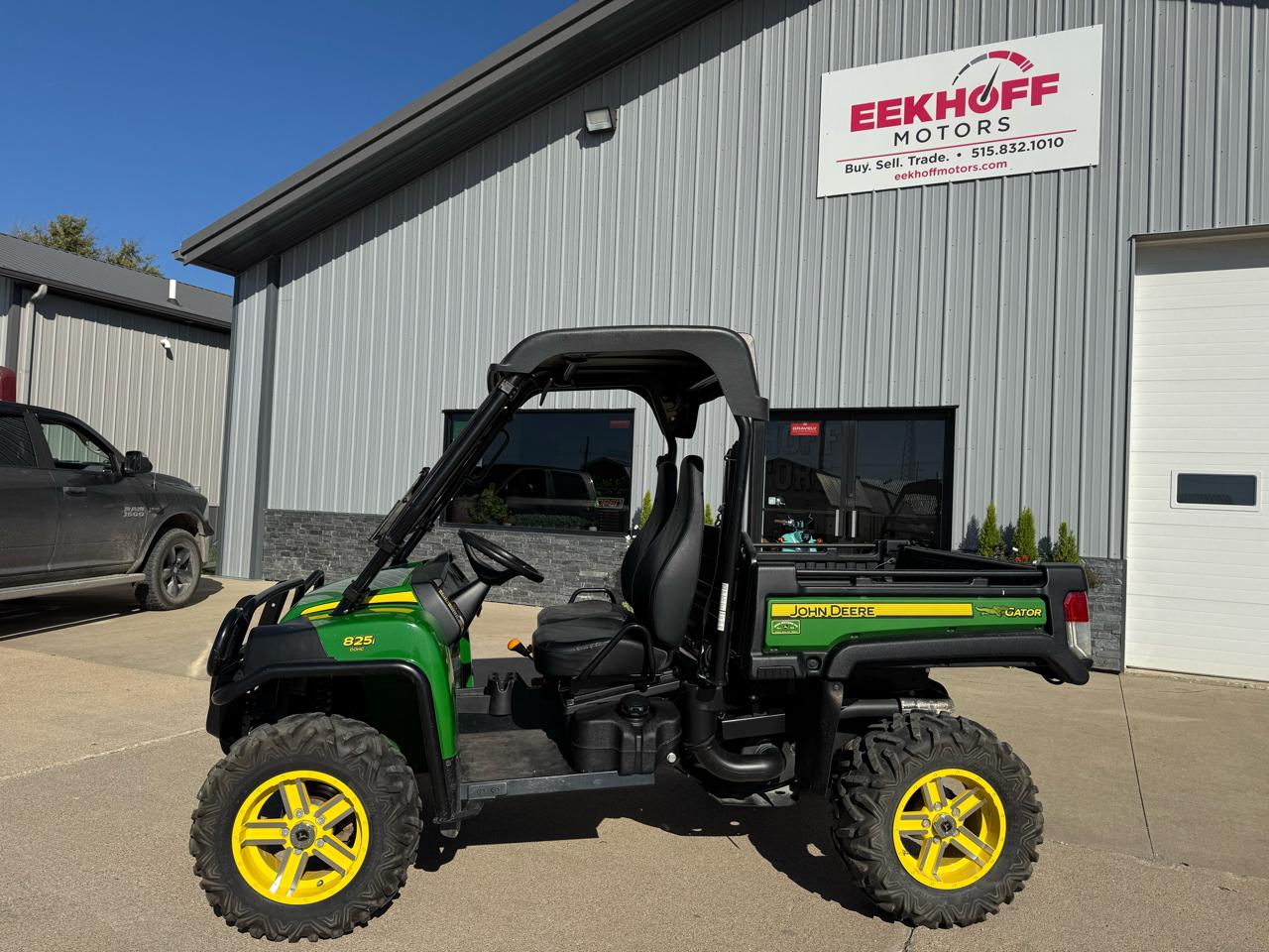 John Deere Gator  2013