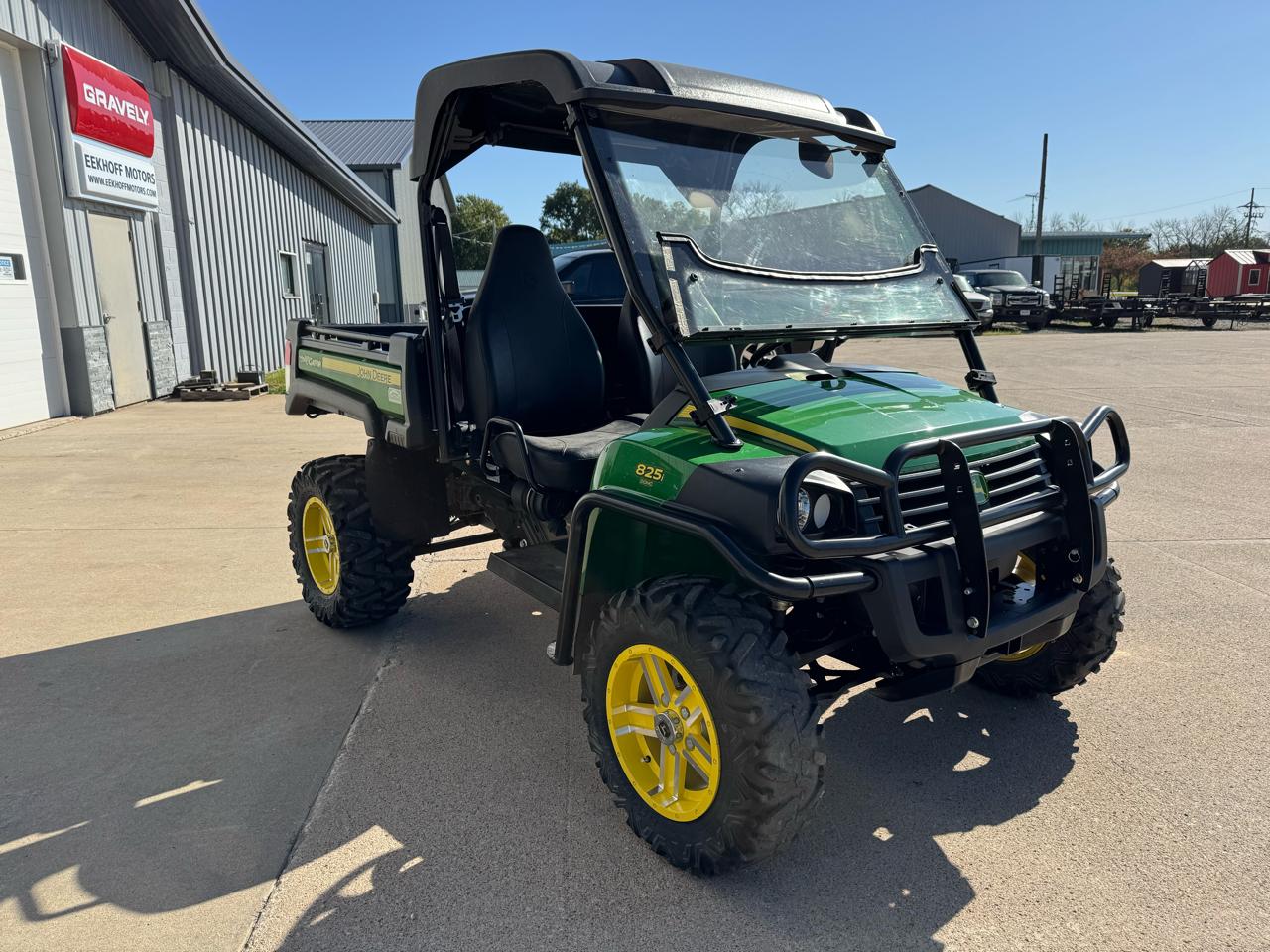John Deere Gator  2013