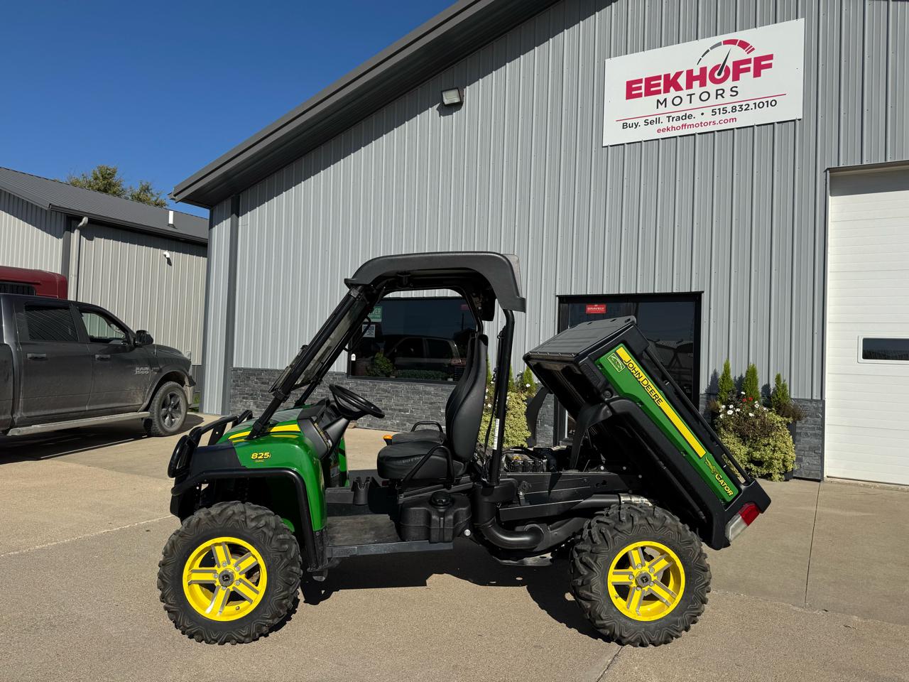 John Deere Gator  2013