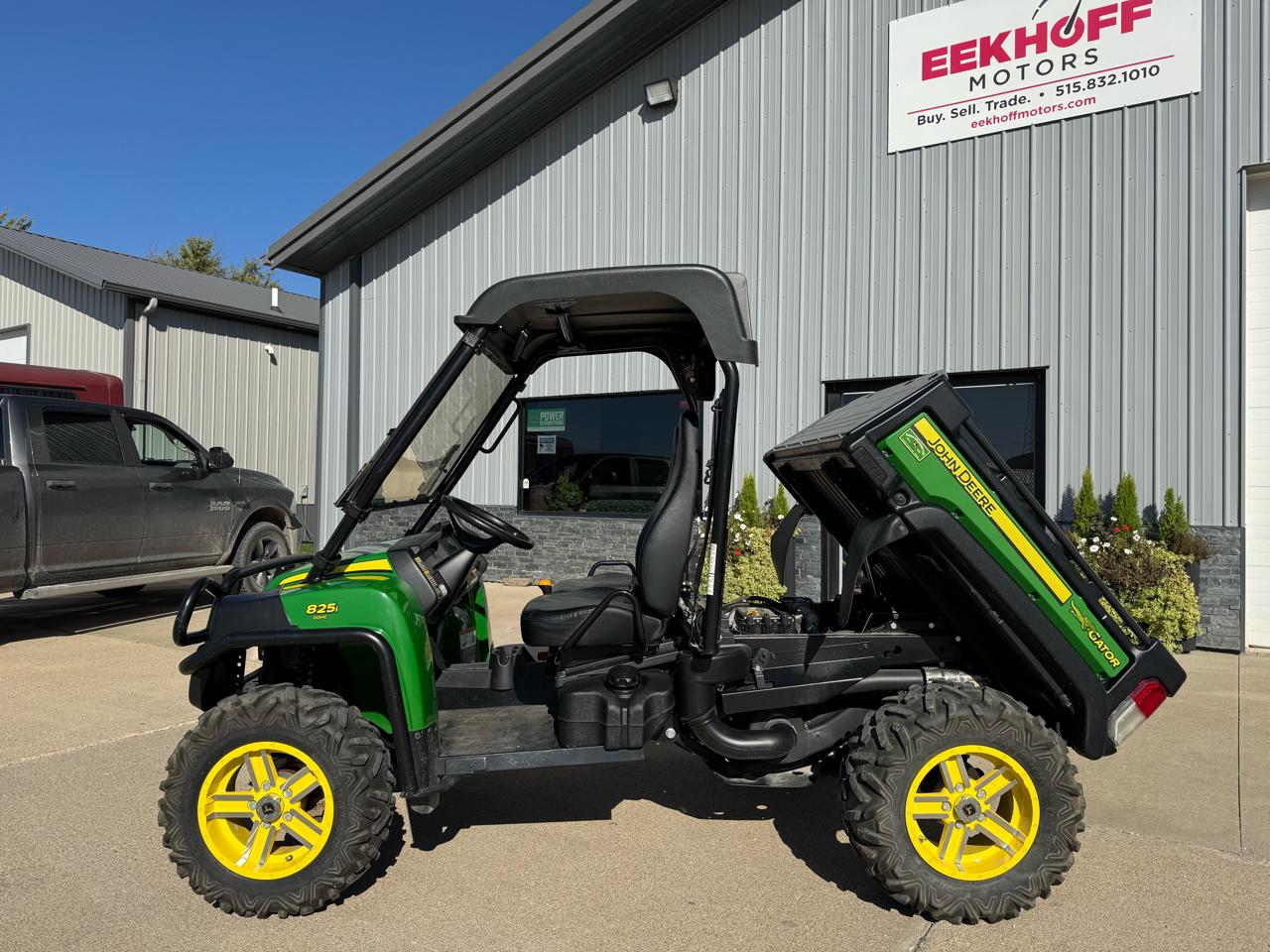 John Deere Gator  2013