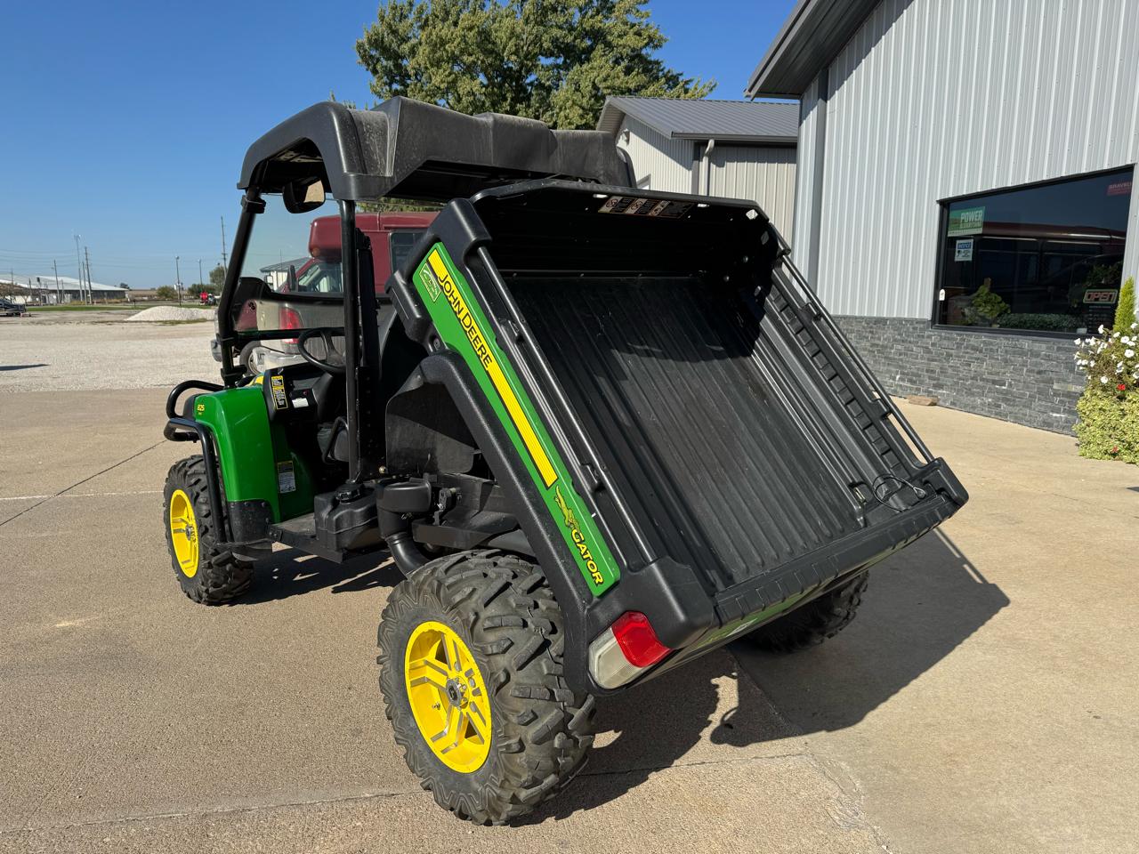 John Deere Gator  2013